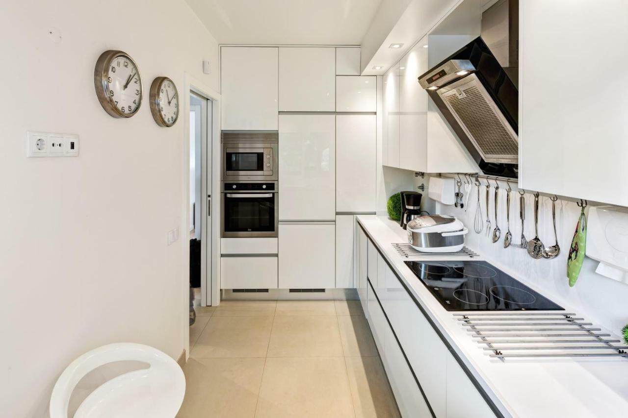 Luxurious T2 Apartment, Olhos Dagua البوفيرا المظهر الخارجي الصورة