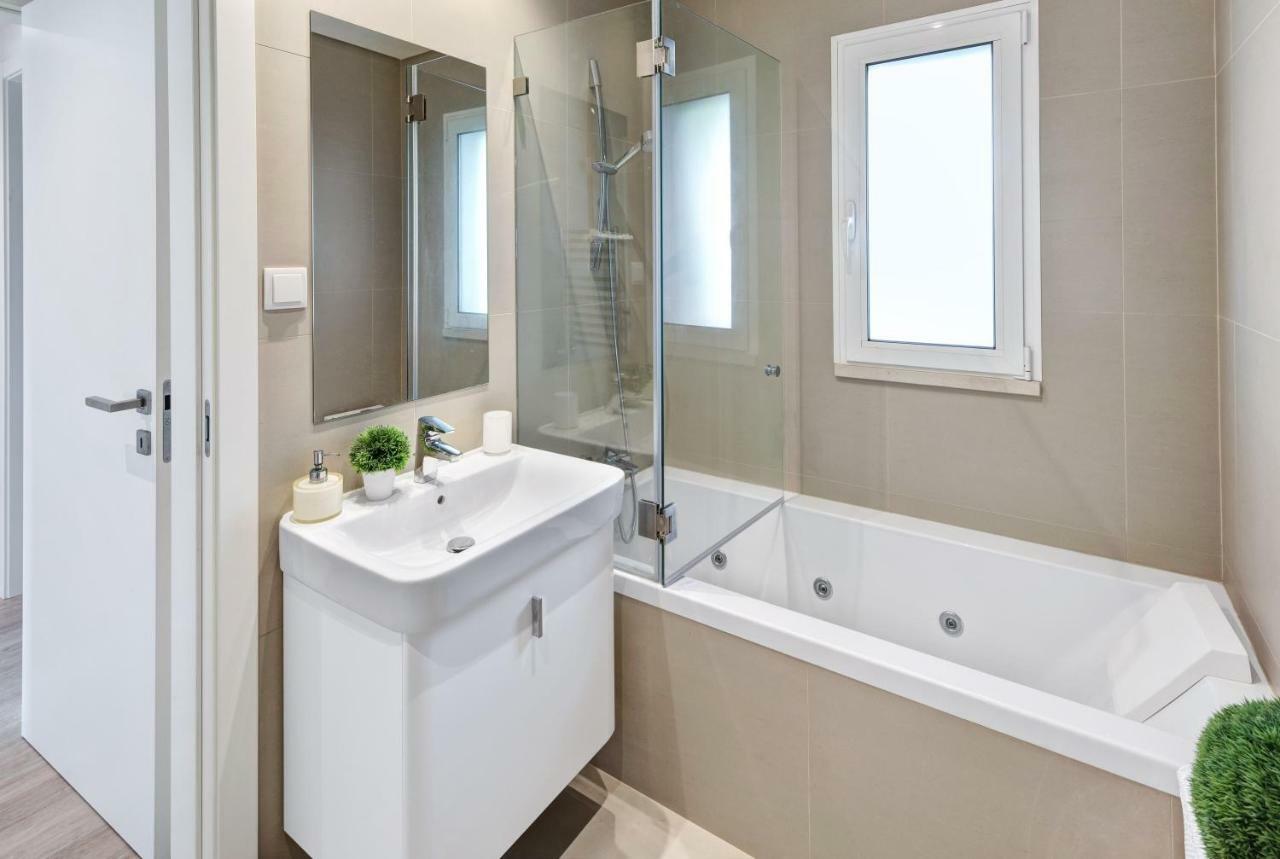 Luxurious T2 Apartment, Olhos Dagua البوفيرا المظهر الخارجي الصورة