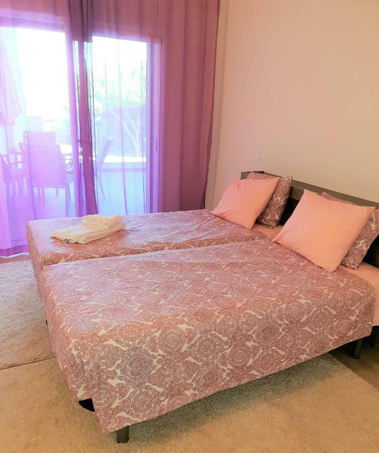 Luxurious T2 Apartment, Olhos Dagua البوفيرا المظهر الخارجي الصورة