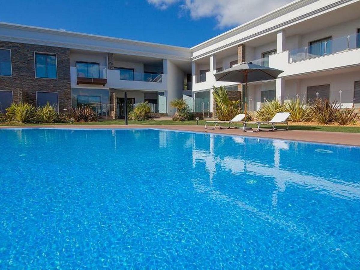 Luxurious T2 Apartment, Olhos Dagua البوفيرا المظهر الخارجي الصورة