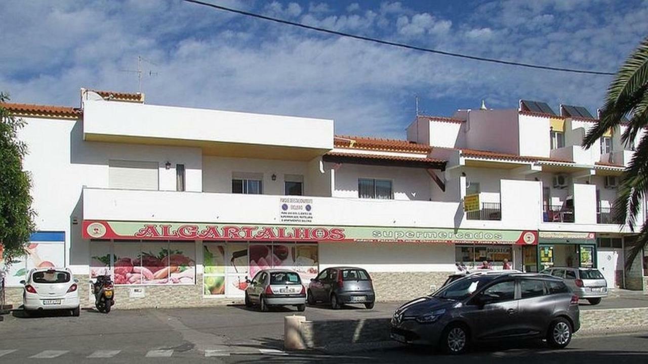 Luxurious T2 Apartment, Olhos Dagua البوفيرا المظهر الخارجي الصورة